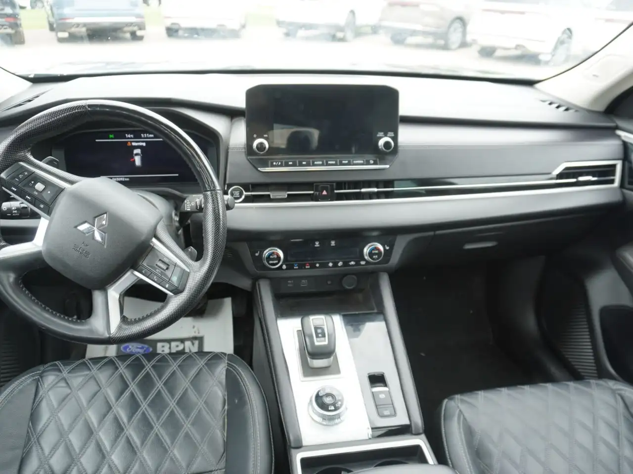 Mitsubishi Outlander снимка Mitsubishi Outlander