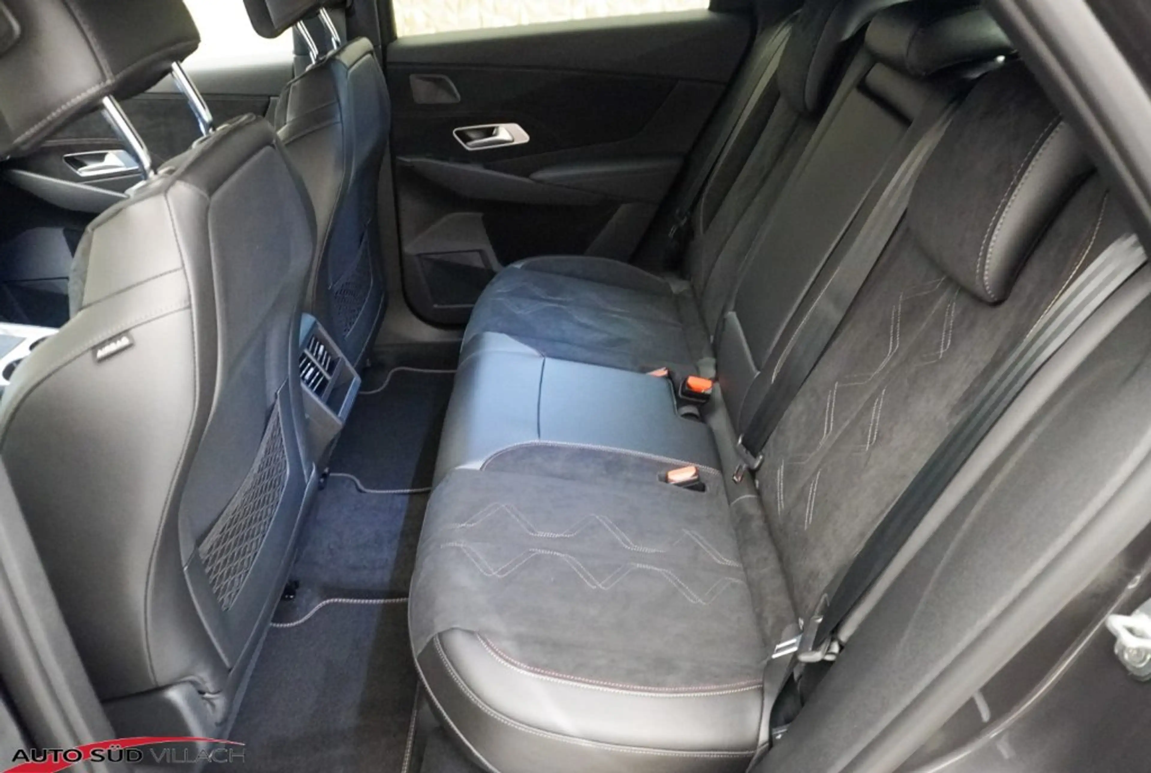 DS Automobiles DS 7 Crossback BlueHDi 130 PERFORMANCE LINE+ — photo 15