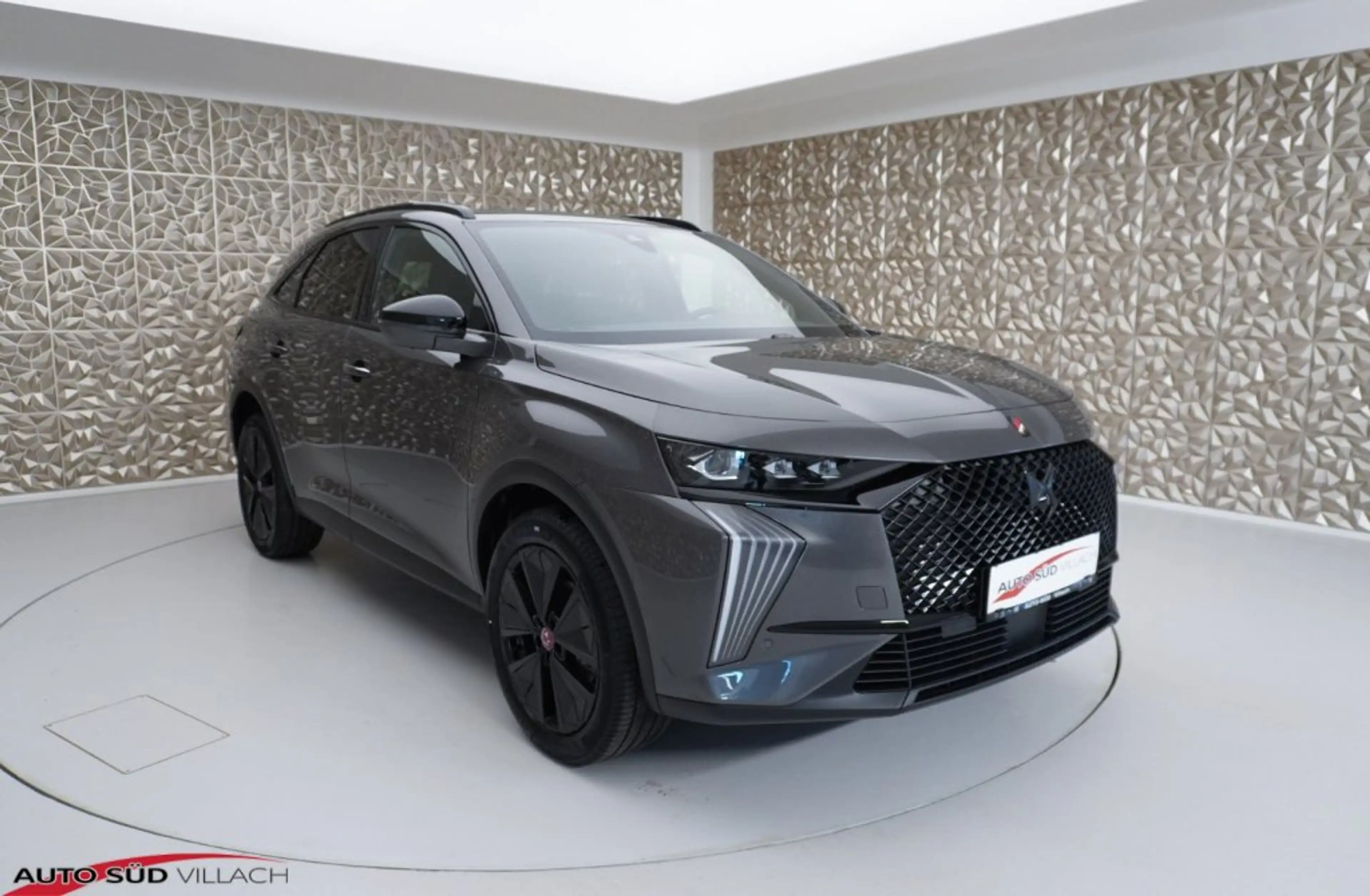 DS Automobiles DS 7 Crossback BlueHDi 130 PERFORMANCE LINE+ — photo 3