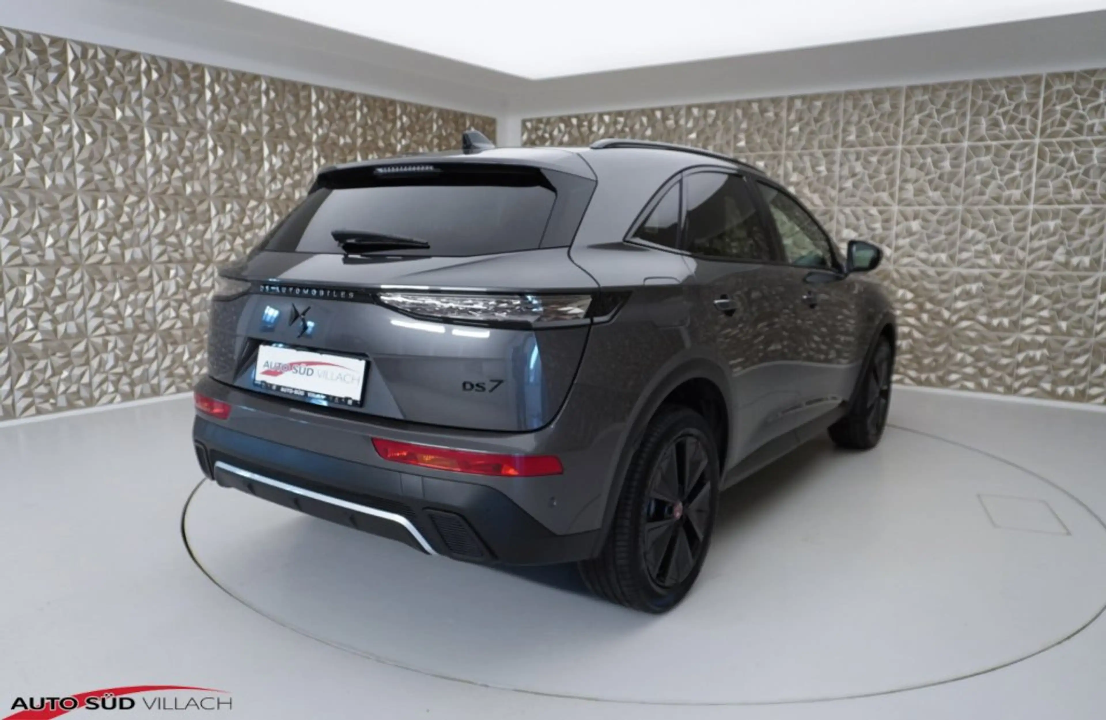 DS Automobiles DS 7 Crossback BlueHDi 130 PERFORMANCE LINE+ — photo 6