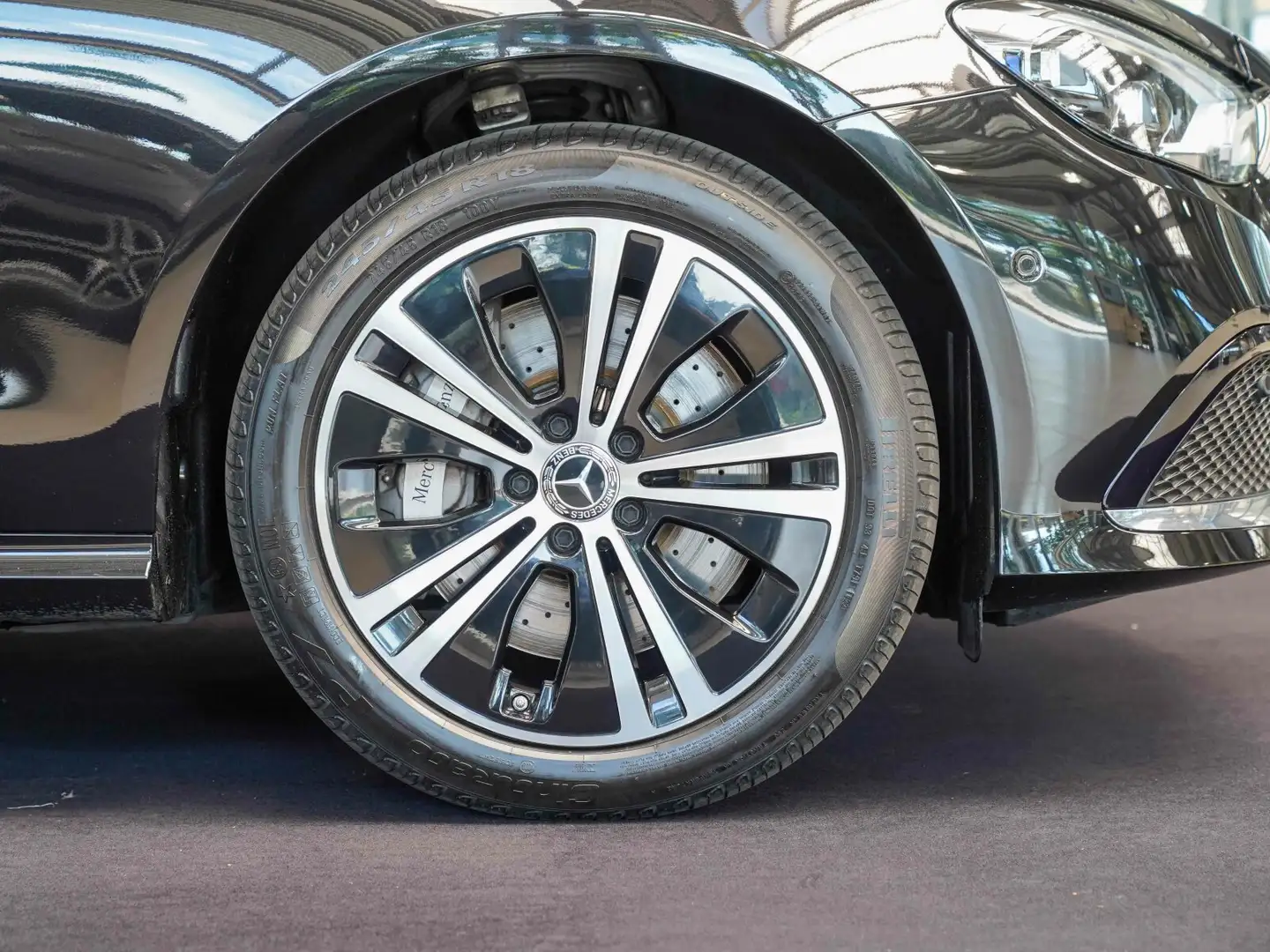 Mercedes-Benz E 450 E 450 4M Cabrio Leder Nappa Sitzklima Massage Schwarz - 2