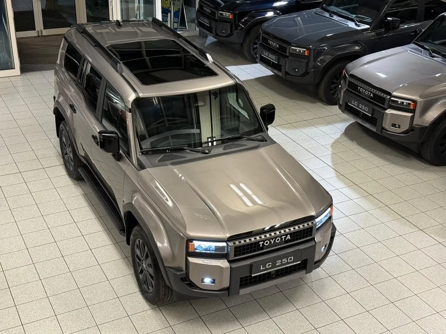 Toyota Land Cruiser 250 - TEC EDITION-PANORAMA-HEADUP-JBL-74490- Braun - 1