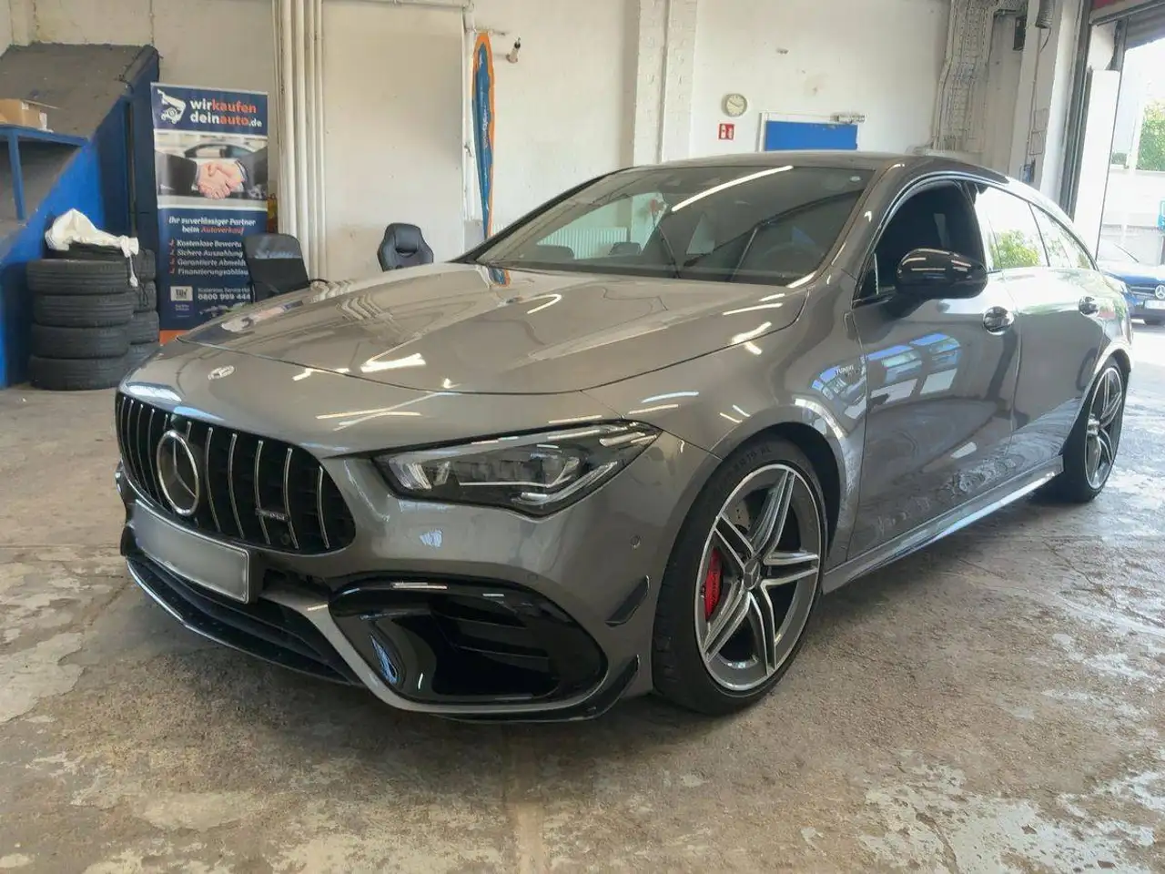 Mercedes-Benz CLA 45 AMG