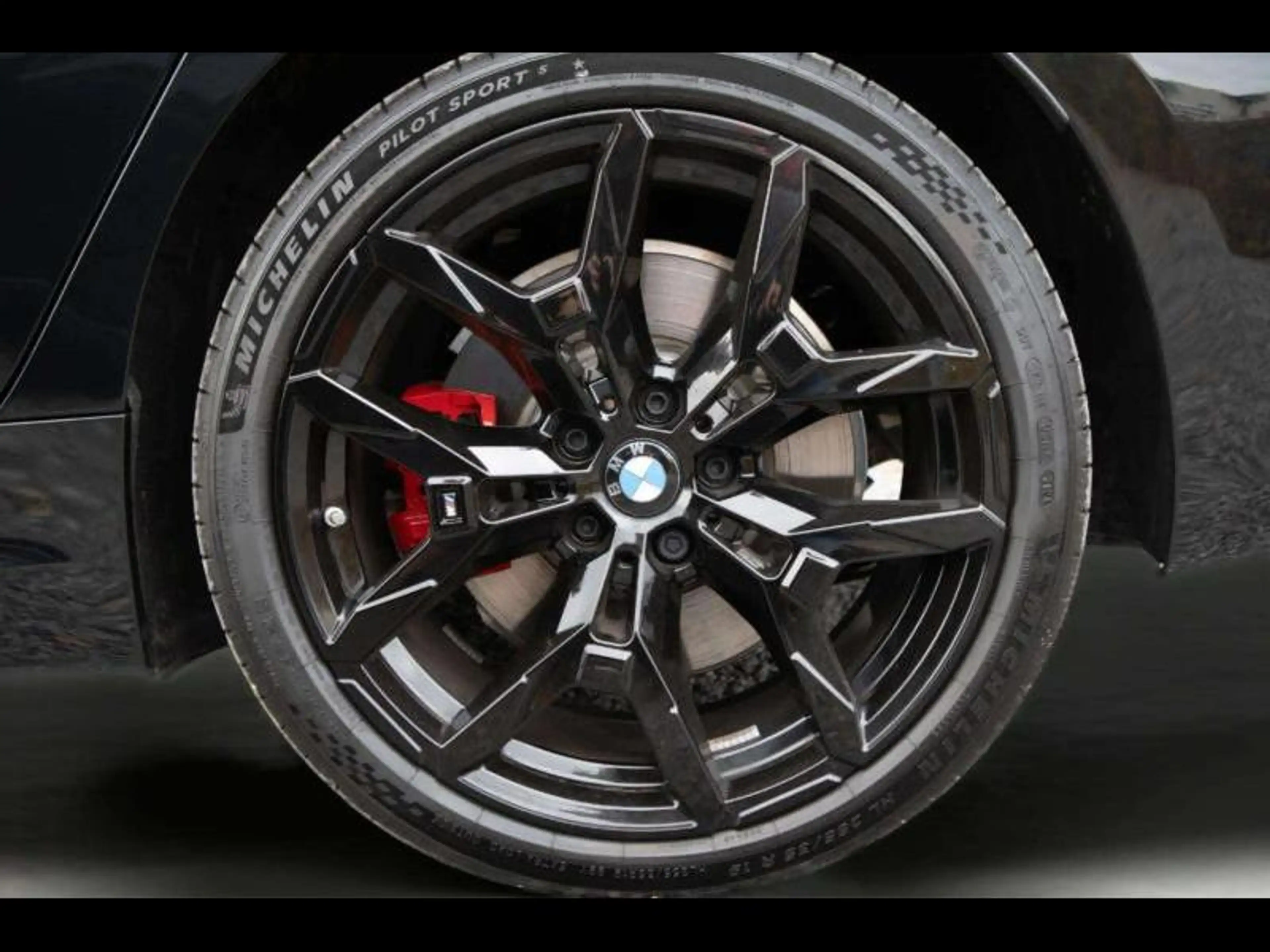 BMW 330 e Touring Kit M Sport — photo 4