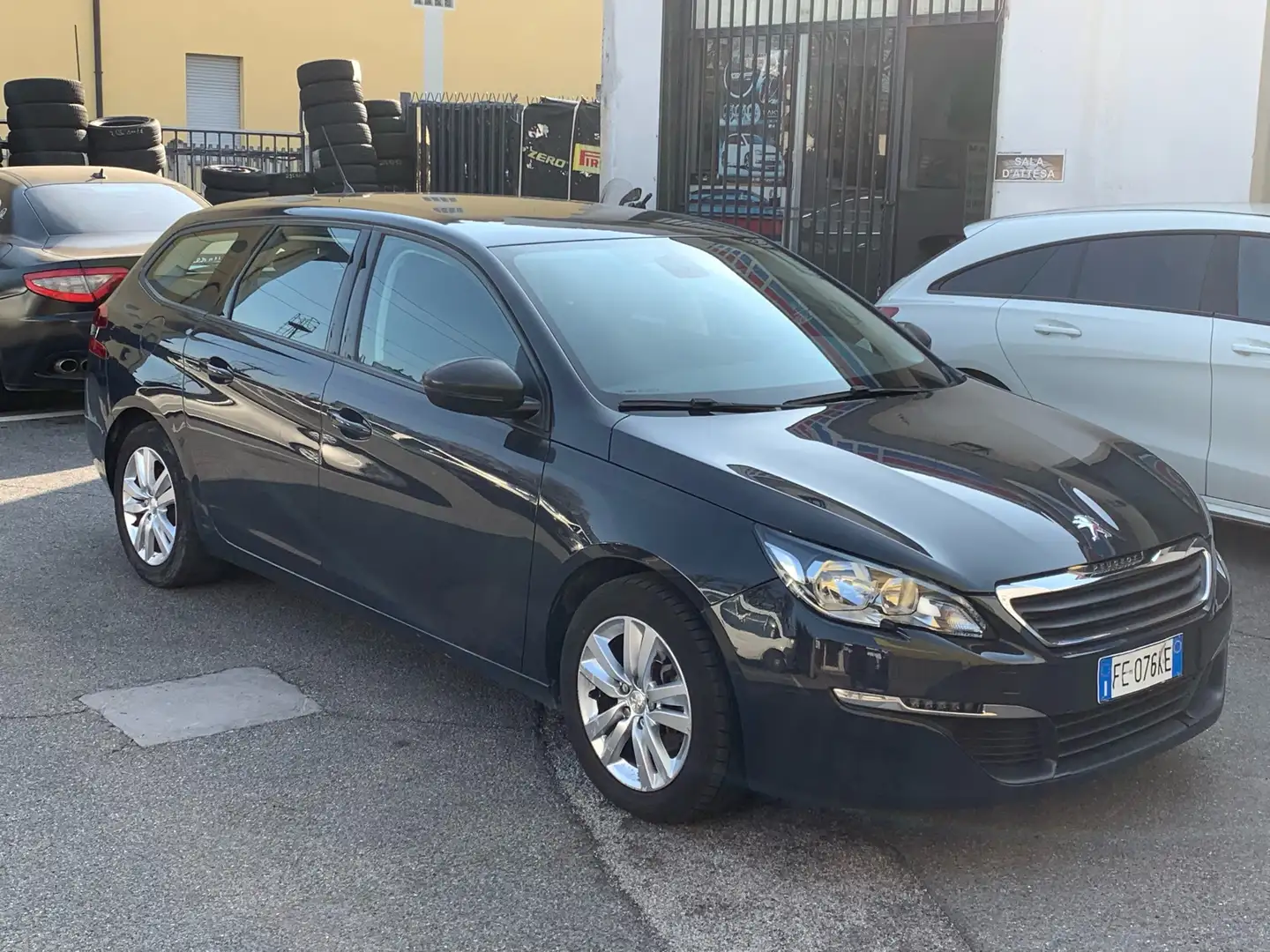 Peugeot 308 SW 1.6 bluehdi Business s&s 100cv Gris - 2