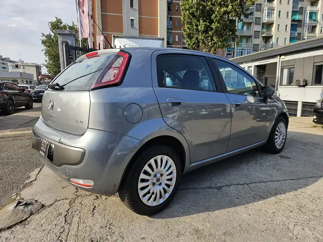Fiat Punto Evo view 4