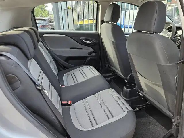 Fiat Punto Evo view 12