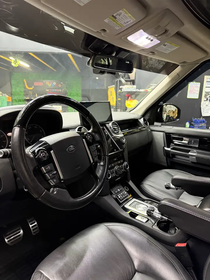 Land Rover LR4 снимка Land Rover LR4
