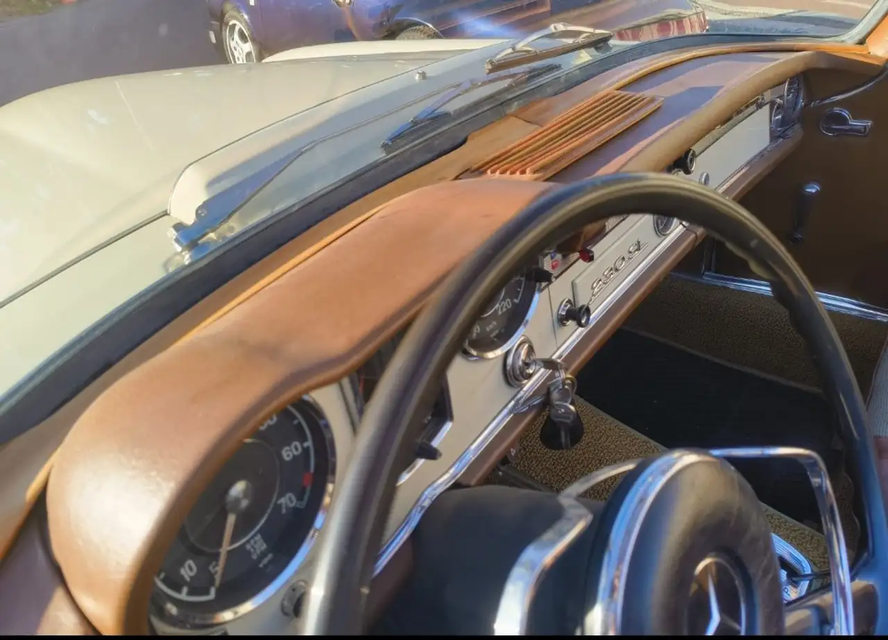 Mercedes-Benz SL 230, foto 6
