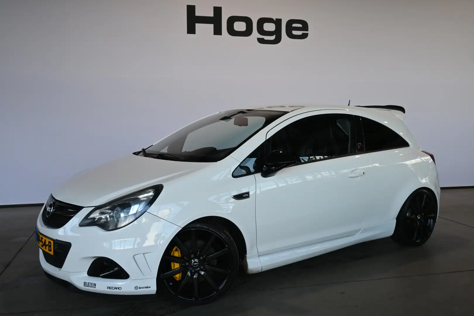 Opel Corsa 1.6-16V Turbo OPC Nürnburgring Edition Recaro Scha Wit - 1