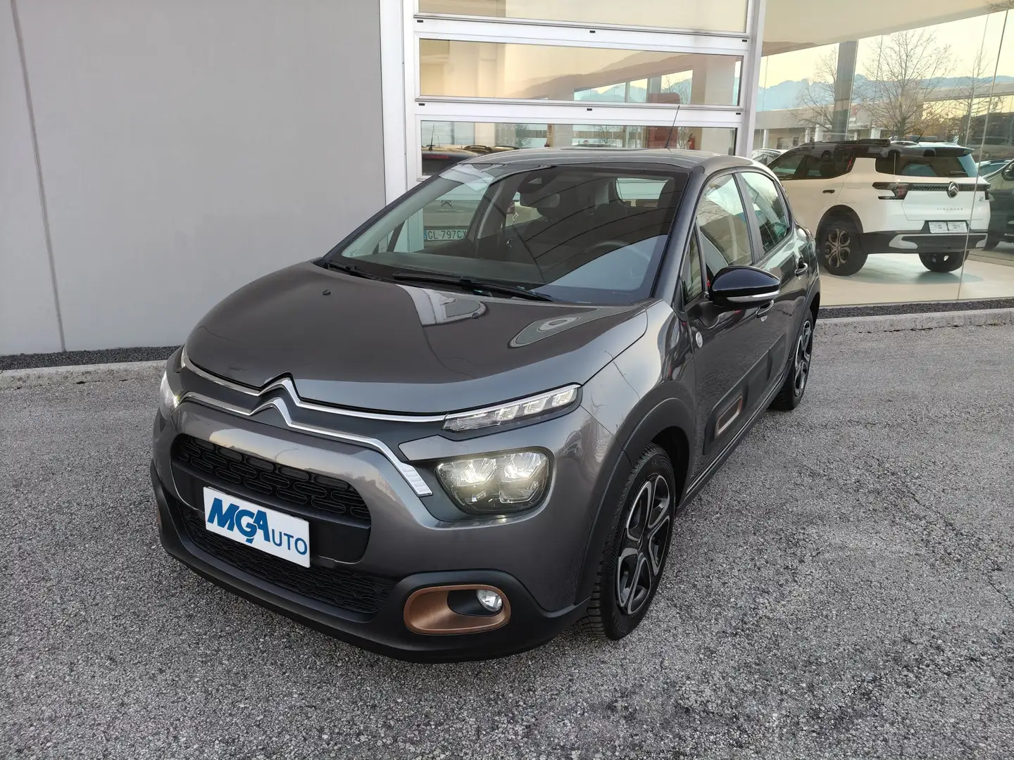 Citroen C3 C3 1.2 puretech C-Series s&s 83 cv OK NEOPATENTATI Bianco - 1