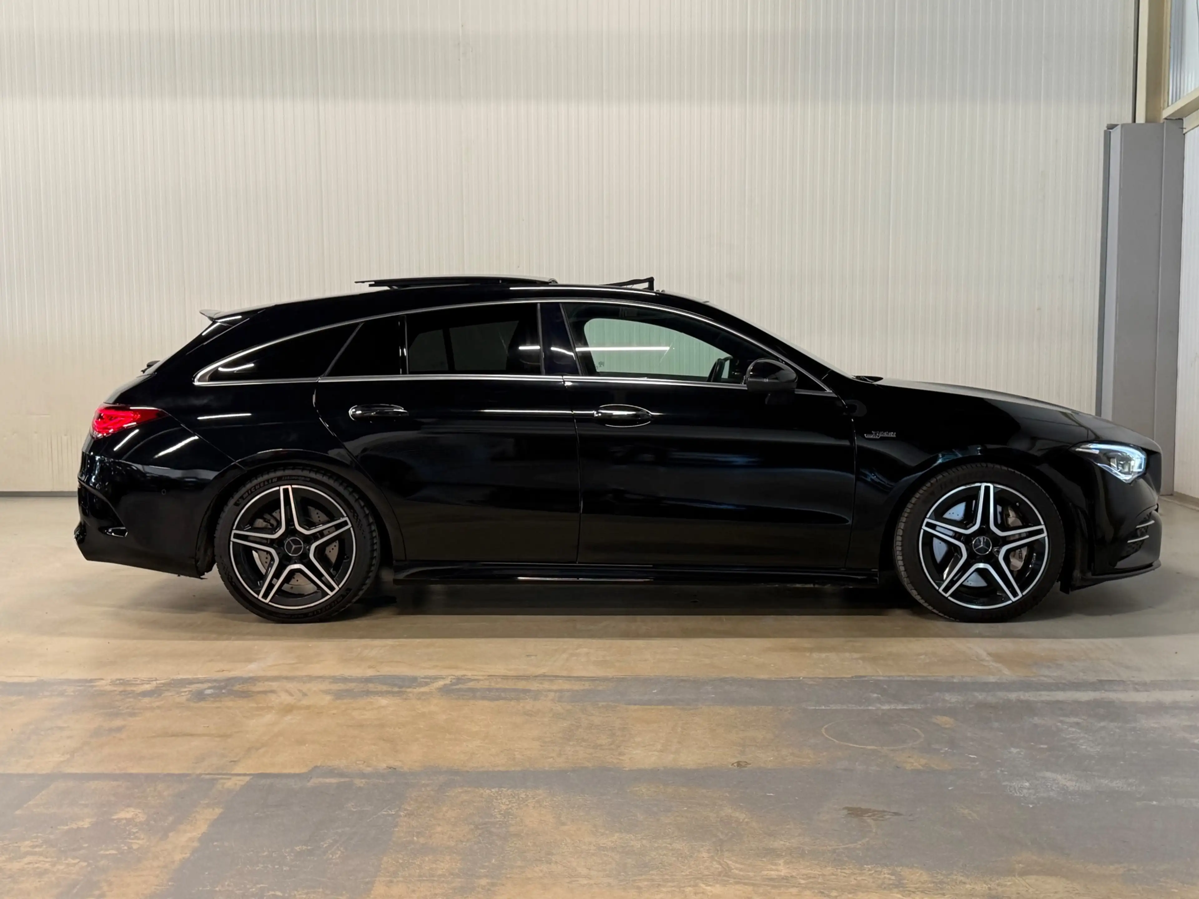 Mercedes-Benz CLA 35 AMG Shooting Brake 4MATIC Premium Plus | PANO | BURMES — photo 15
