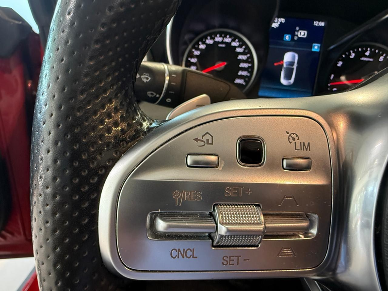 Mercedes-Benz C 400 4Matic AMG-Line — photo 14