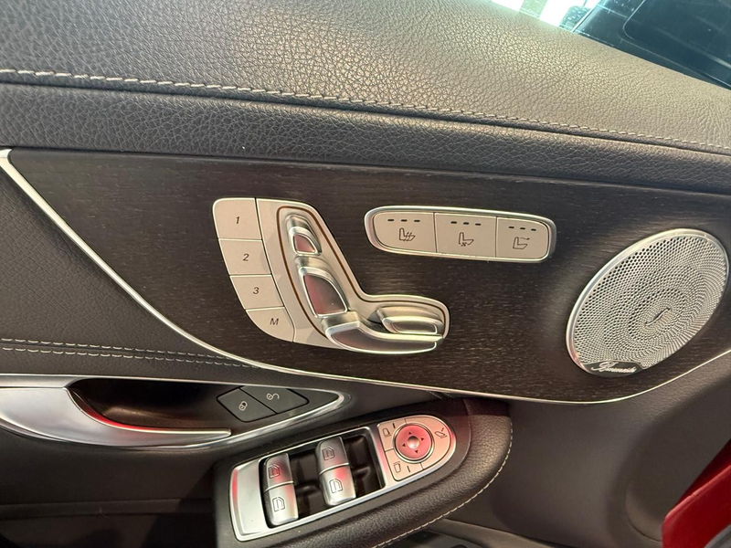 Mercedes-Benz C 400 4Matic AMG-Line — photo 12