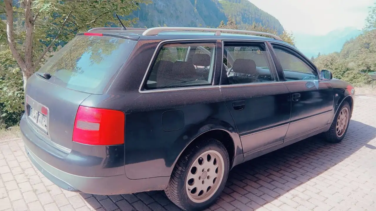 Audi A6 Avant quattro 2,5 V6 Ambiente TDI, foto 4