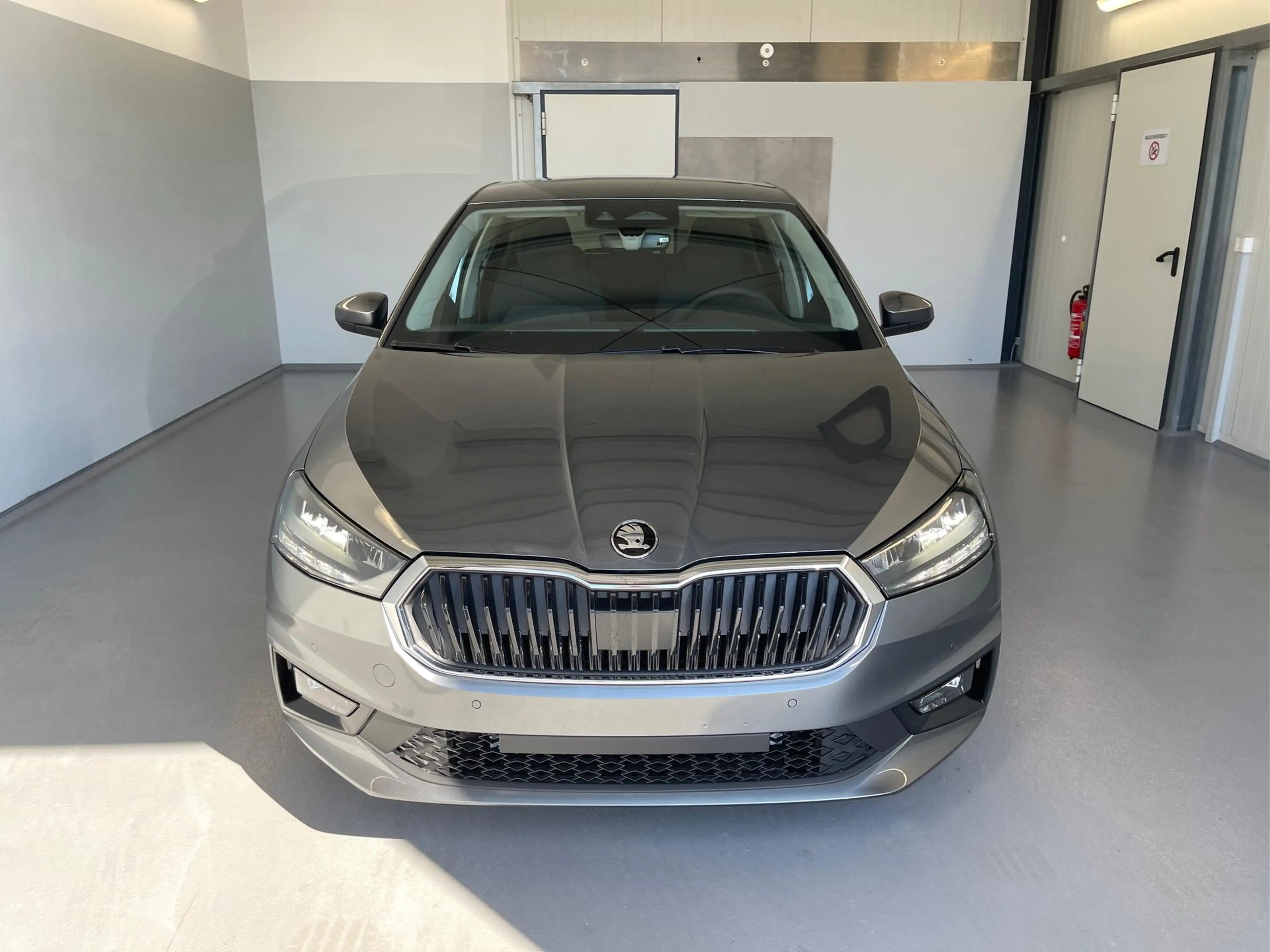 Skoda Fabia Selection 115PS DSG GV5+AHK+Kamera+Alu+Kessy+Cl... — photo 2