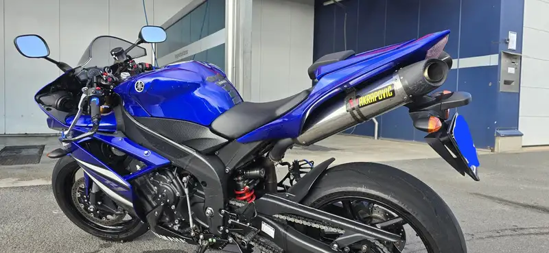 Yamaha YZF-R1 - foto 6