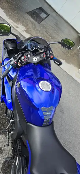 Yamaha YZF-R1 - foto 4