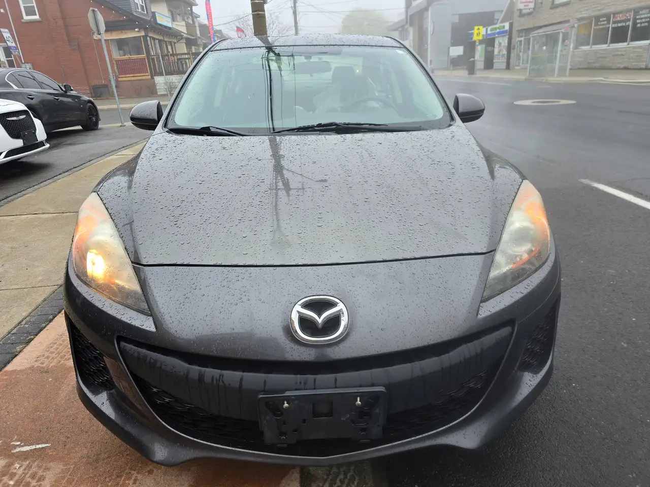 Mazda 3 снимка Mazda 3