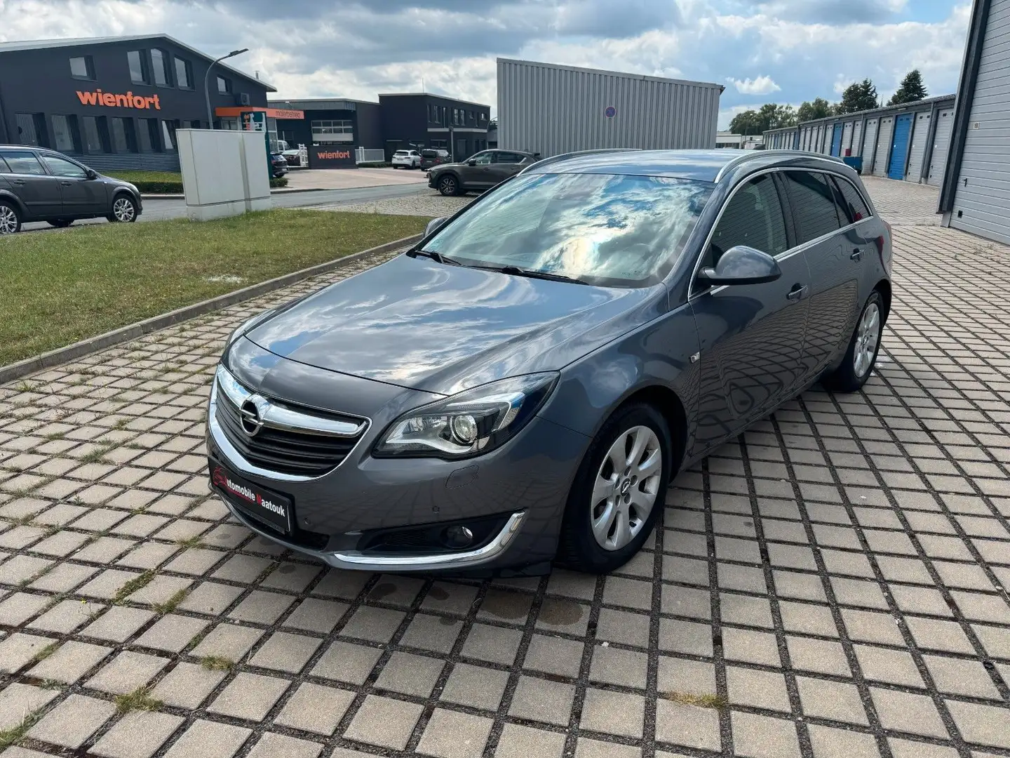 Opel Insignia A Sports Tourer Innovation *R-KAMERA* Grau - 1