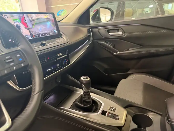 Nissan Qashqai 2025, foto 14