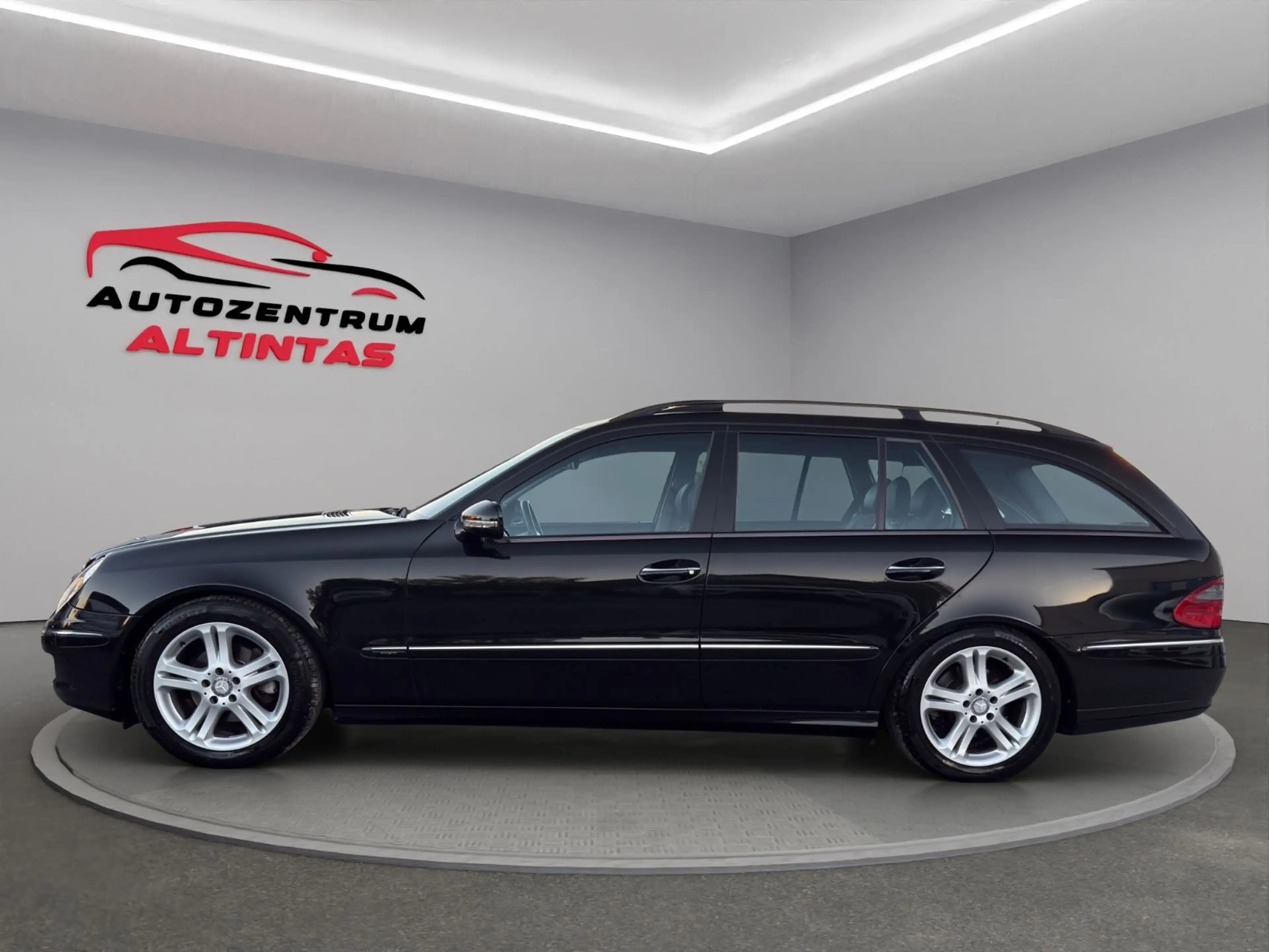Mercedes-Benz E 220 CDI T*AVANTGARDE*ESHD*NAVI*XEN*T.LEDER*AHK — photo 7