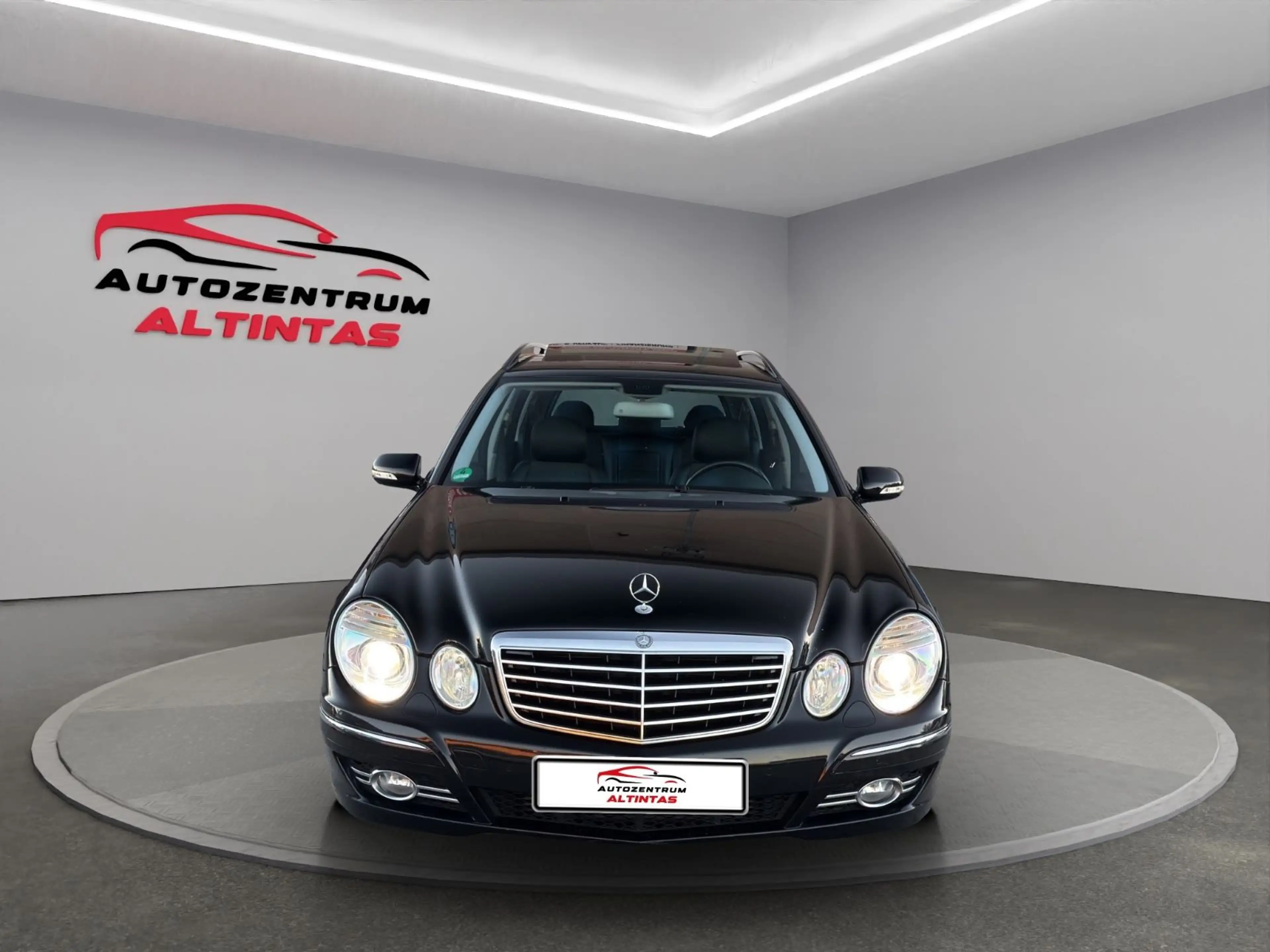 Mercedes-Benz E 220 CDI T*AVANTGARDE*ESHD*NAVI*XEN*T.LEDER*AHK — photo 5