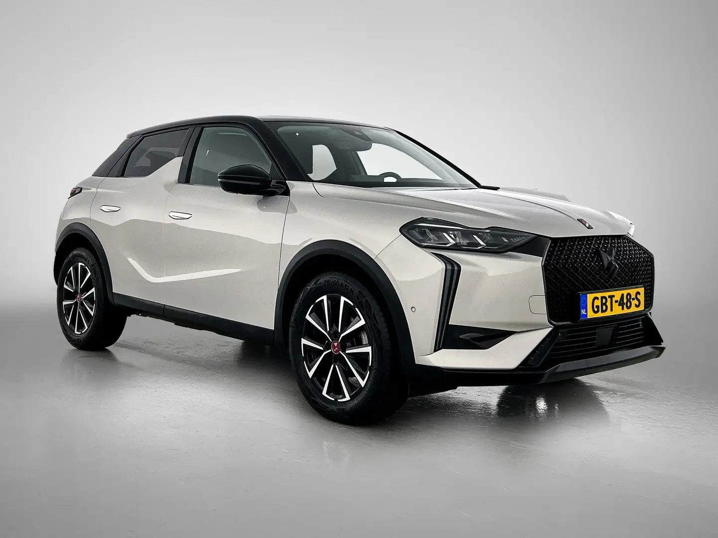 DS Automobiles DS 3 1.2 Performance Line 130pk Automaat | Head-Up Disp Gris - 2