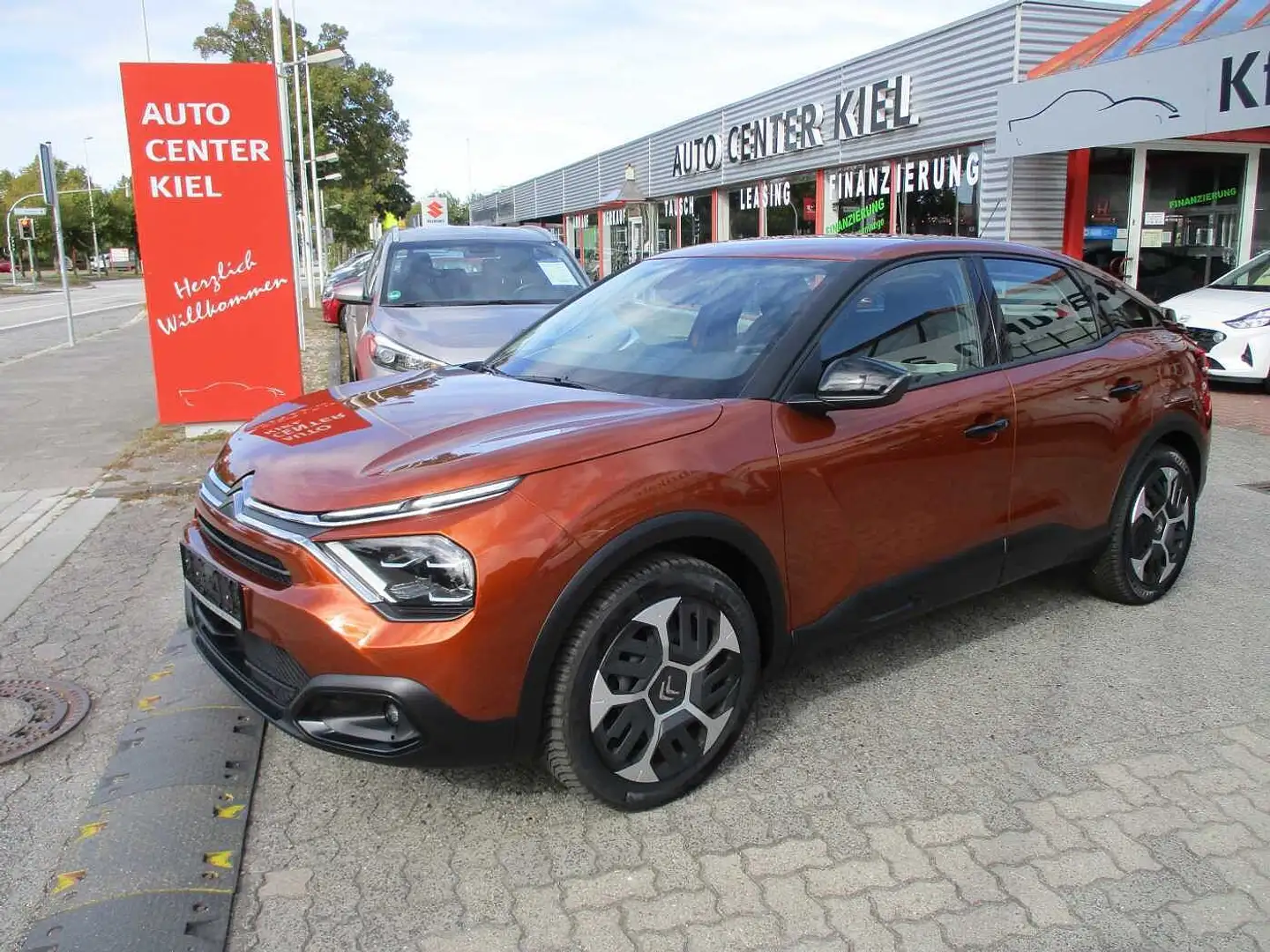 Citroen C4 PureTech 100 *Navi*Sitzhzg.*Tempomat Orange - 1