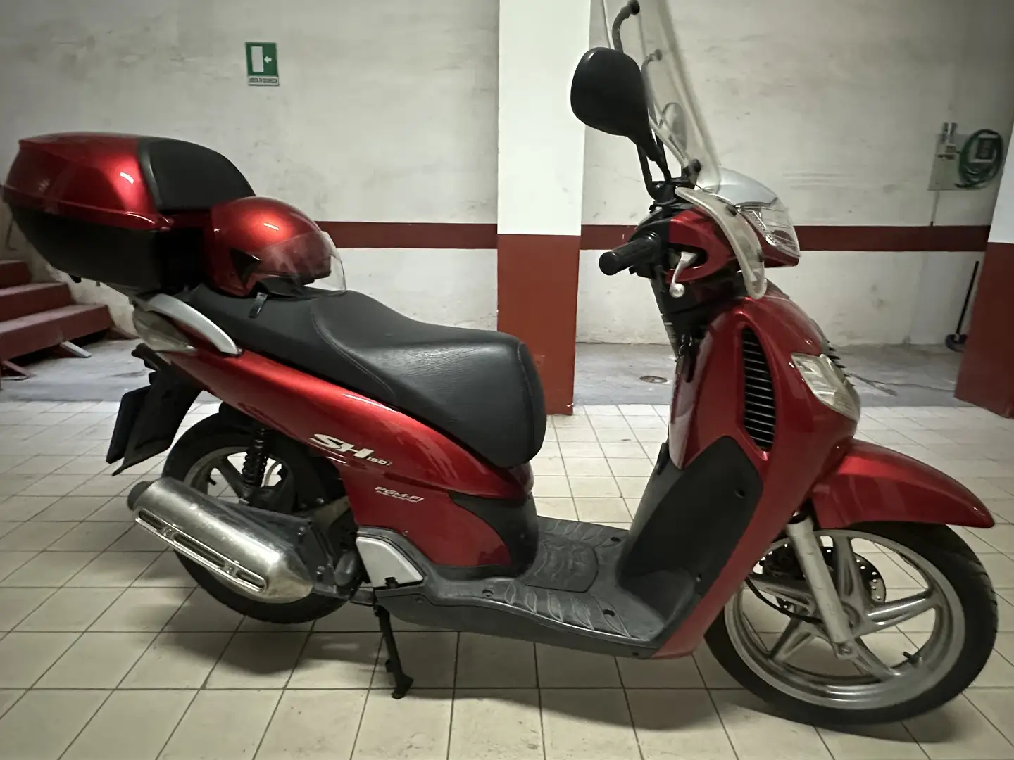 Honda SH 150i Special - 1