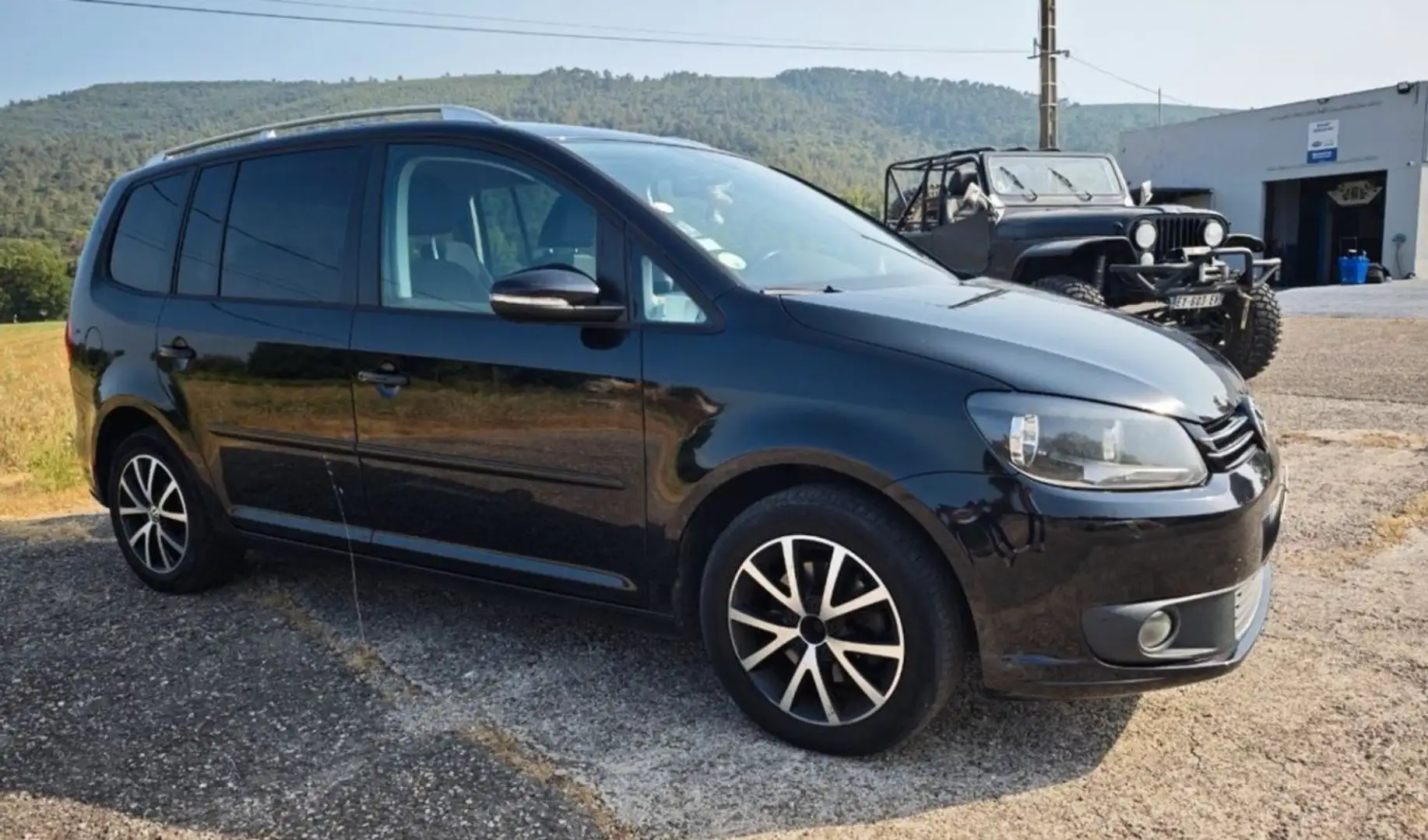 Volkswagen Touran 1.6 TDI confortline Noir - 1