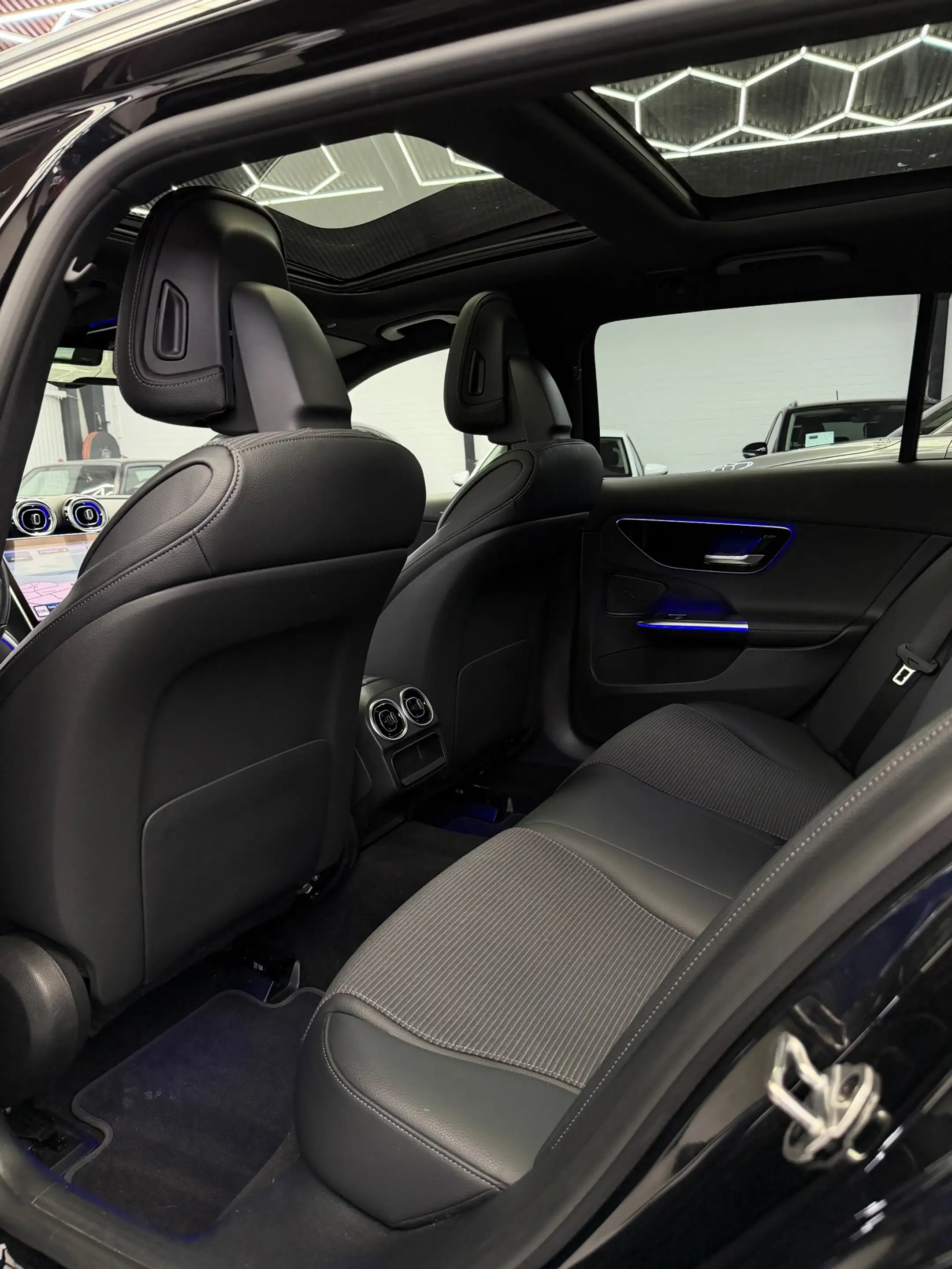 Mercedes-Benz C 300 Estate e Luxury Line Camera CarPlay BTW — photo 20