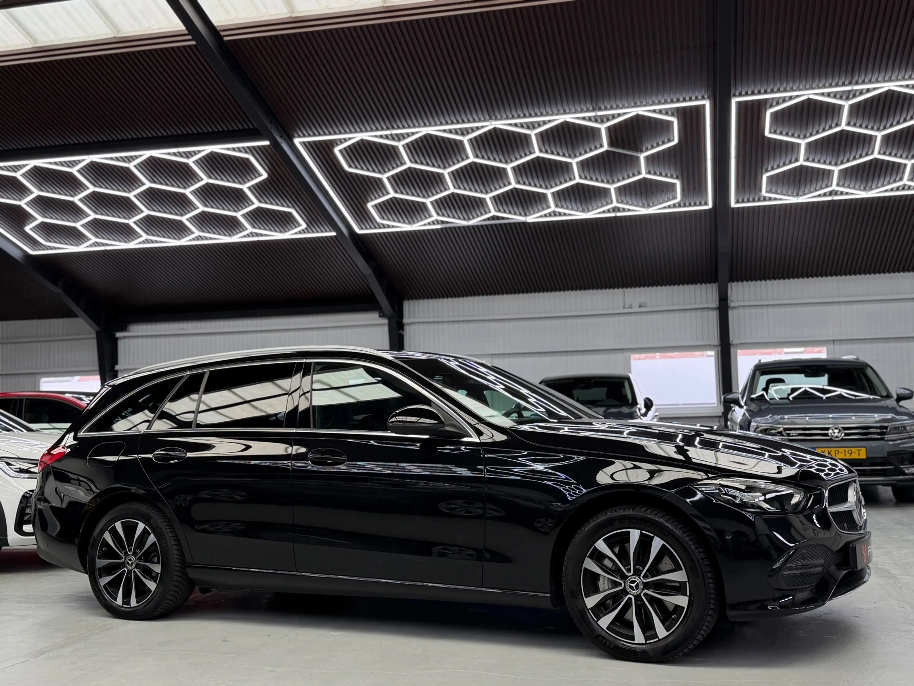 Mercedes-Benz C 300 Estate e Luxury Line Camera CarPlay BTW — photo 6