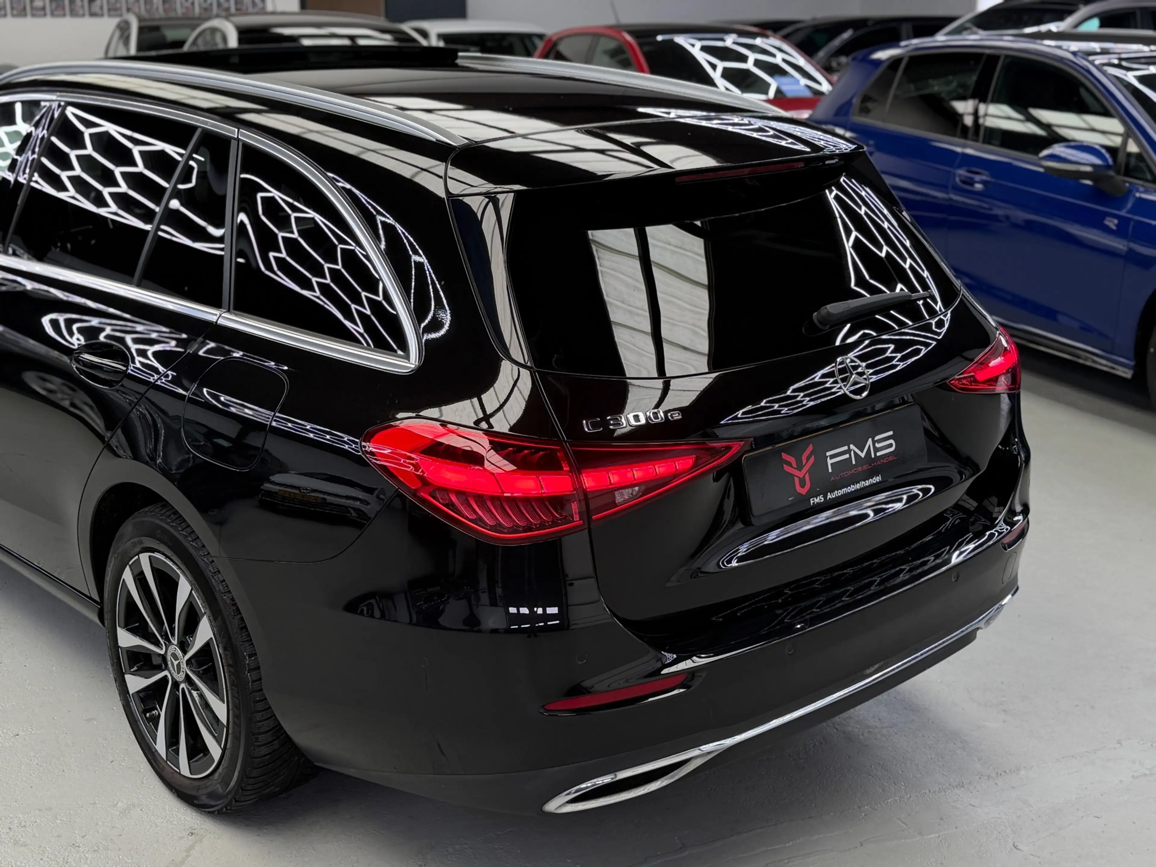 Mercedes-Benz C 300 Estate e Luxury Line Camera CarPlay BTW — photo 37