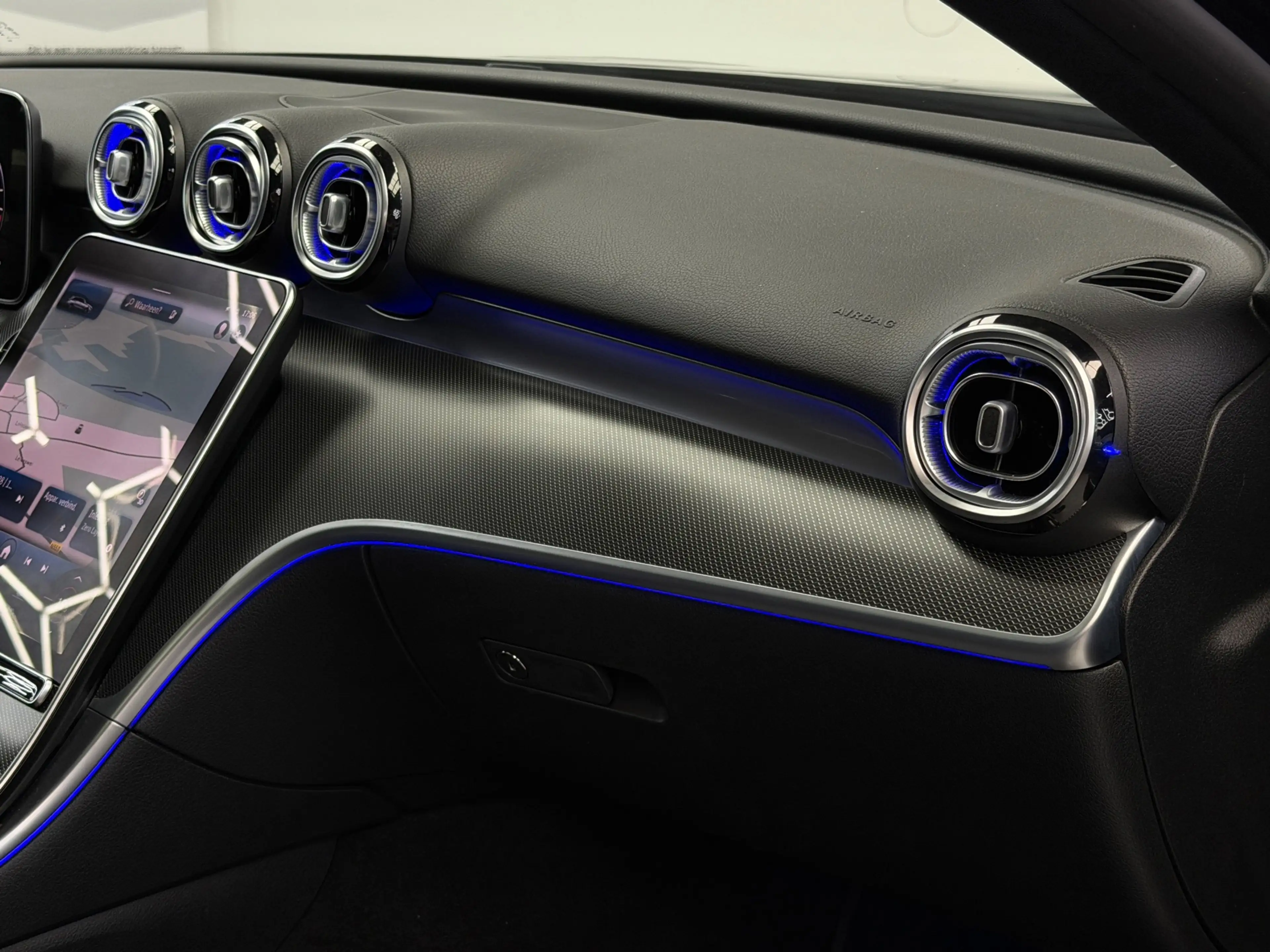 Mercedes-Benz C 300 Estate e Luxury Line Camera CarPlay BTW — photo 34