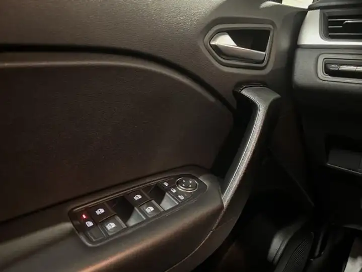 Renault Captur Intens TCe (2021) 2021, foto 11