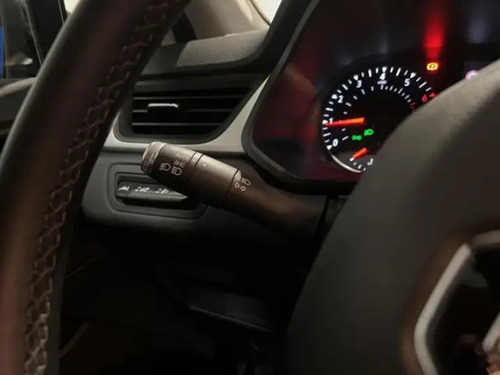 Renault Captur Intens TCe (2021) 2021, foto 13