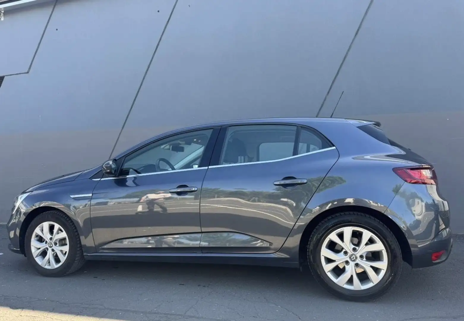 Renault Megane Mégane Limited Energy TCe 100 Limited Grau - 2