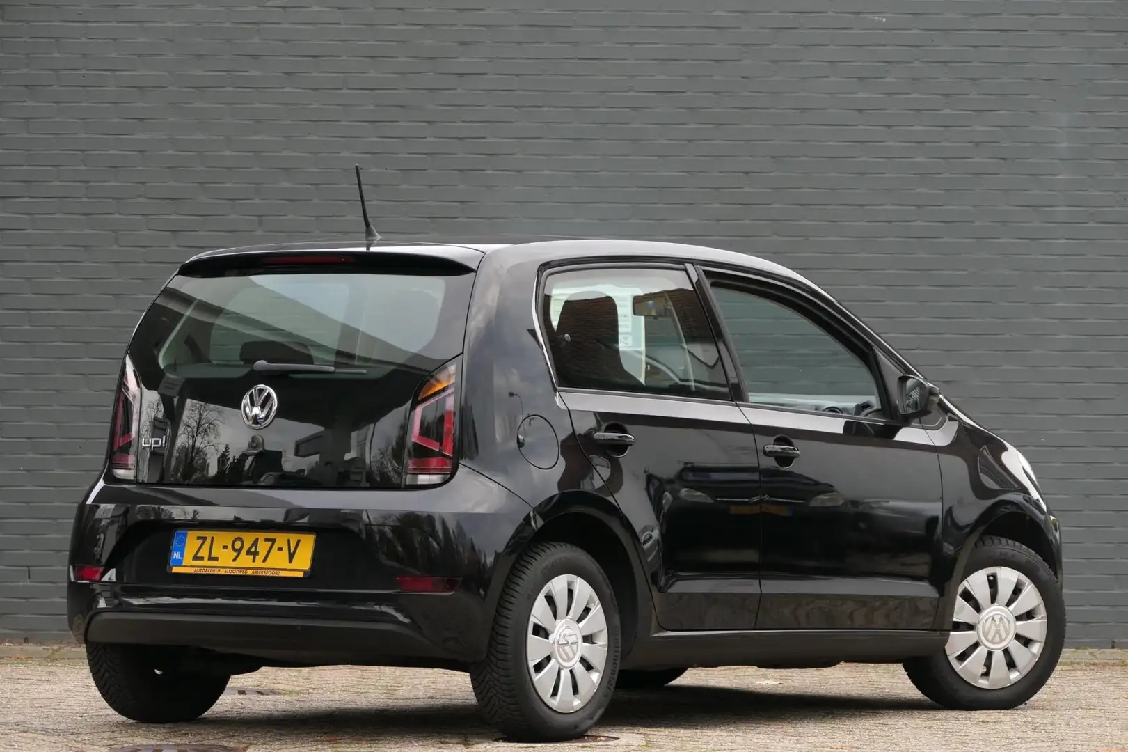 Volkswagen up! 1.0 BMT Move Up! *Facelift* Airco | Elektrische Ra Zwart - 2