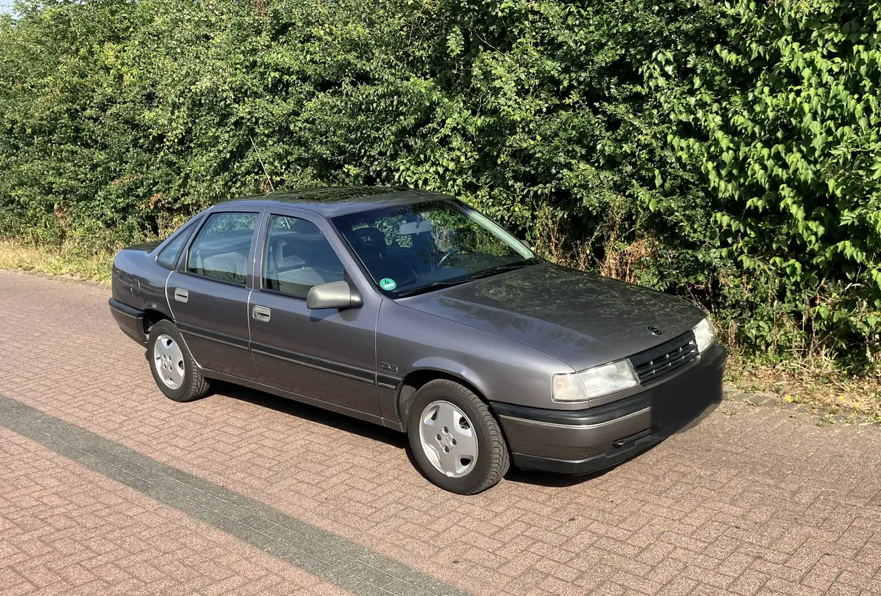 Opel Vectra GLS, foto 2
