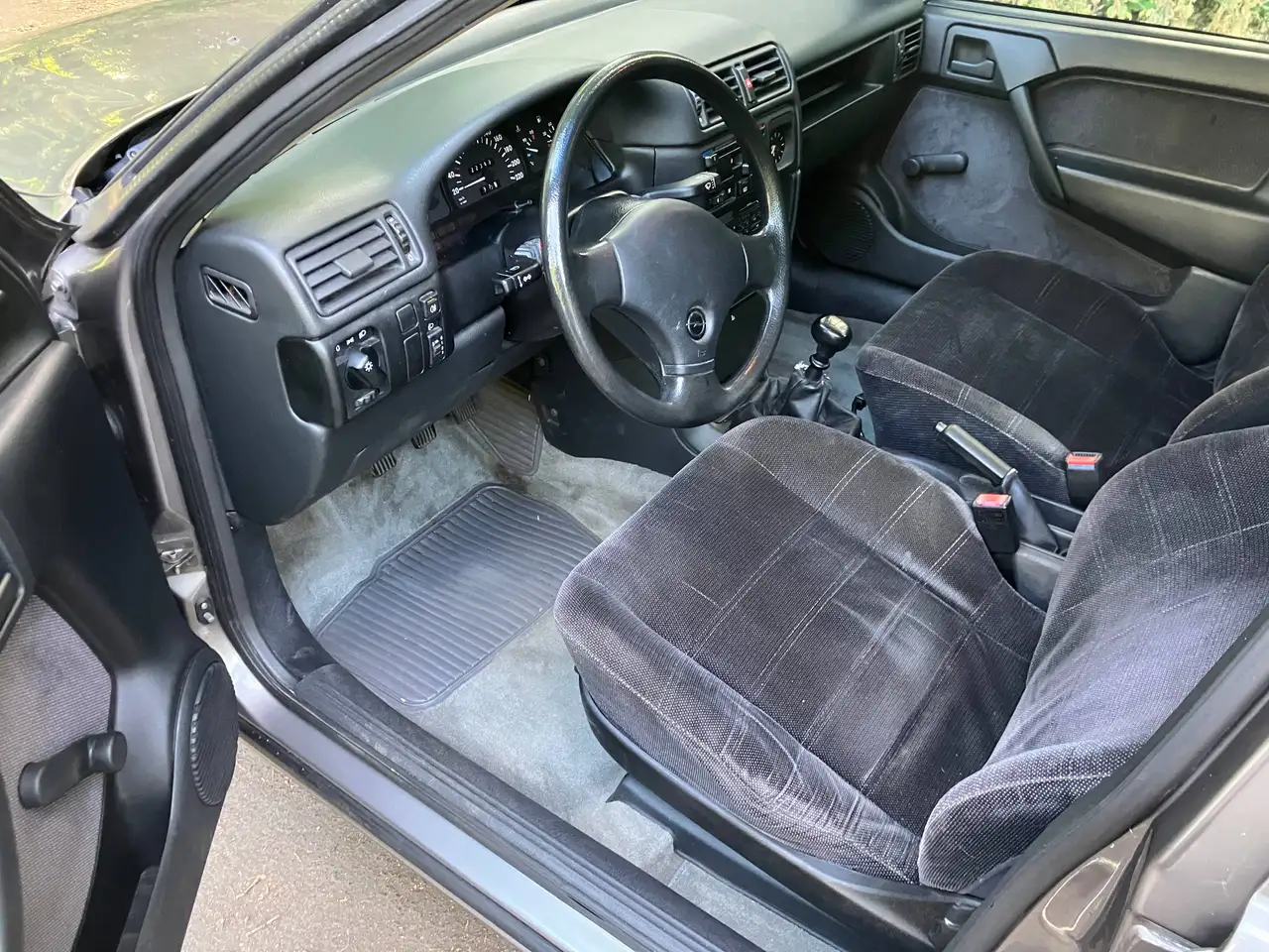 Opel Vectra GLS, foto 9
