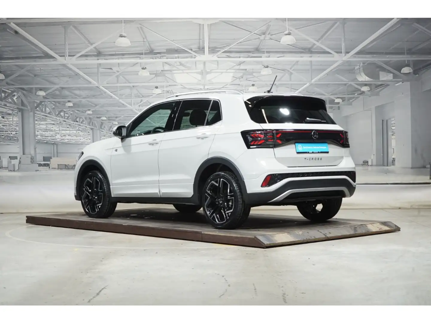 Volkswagen T-Cross R-Line 1.5 TSI DSG IQ.LIGHT IQ.DRIVE 18 Zo Grau - 2