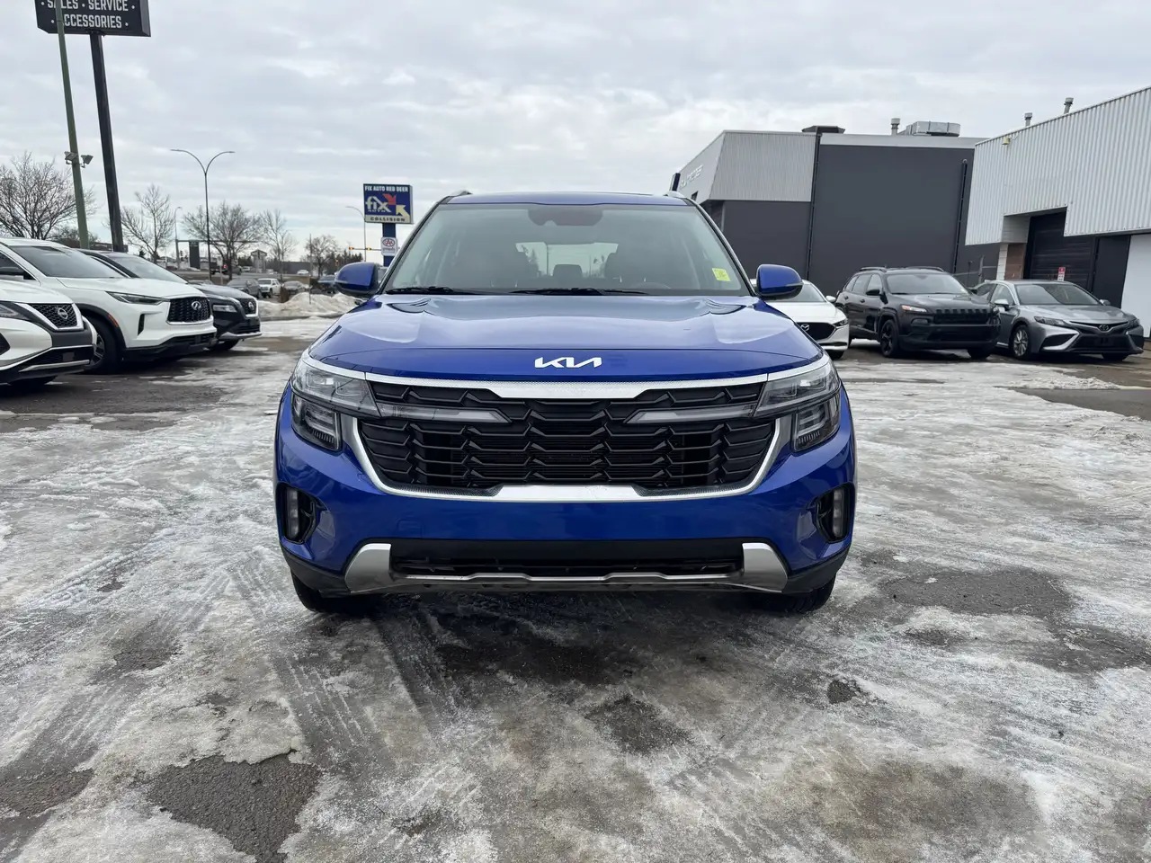 Kia Seltos снимка Kia Seltos