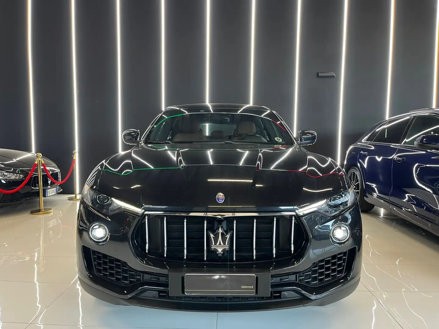 Maserati Levante 3.0 V6 AWD Gransport 250cv Noir - 2