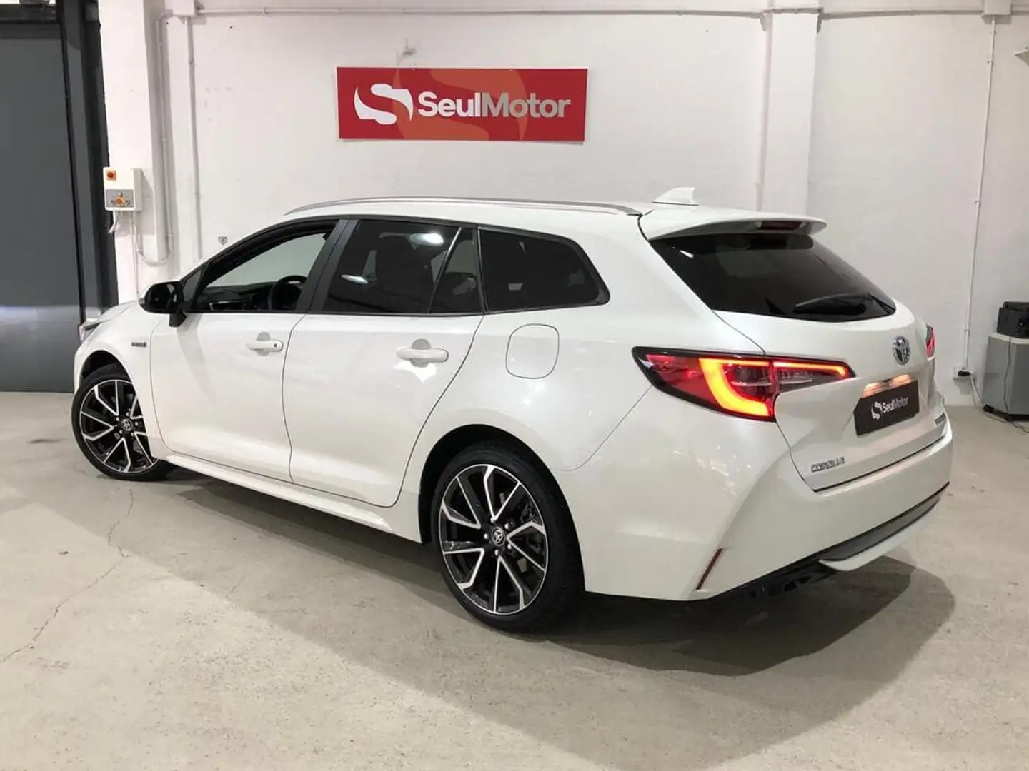 Toyota Corolla Touring Sports 180H Feel! Blanco - 2