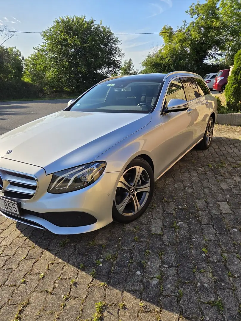 Mercedes-Benz E 220 d 4Matic 9G-TRONIC Avantgarde - 1