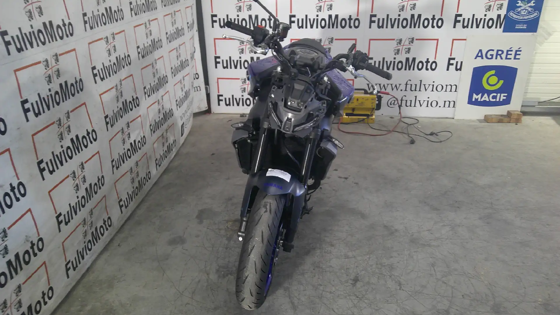 Yamaha MT-09 - 2