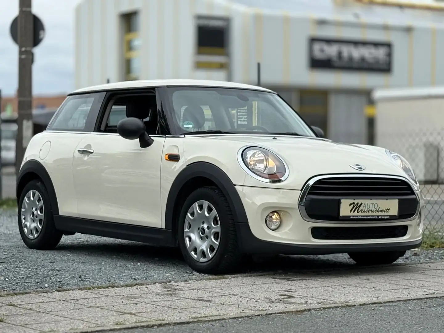 MINI One First 3-Trg. SALT KLIMA AUX USB Weiß - 1