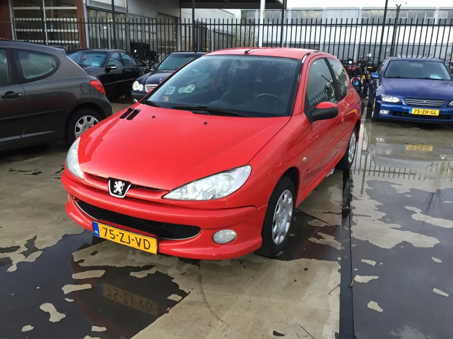Peugeot 206 1.4 HDi Forever Rood - 1