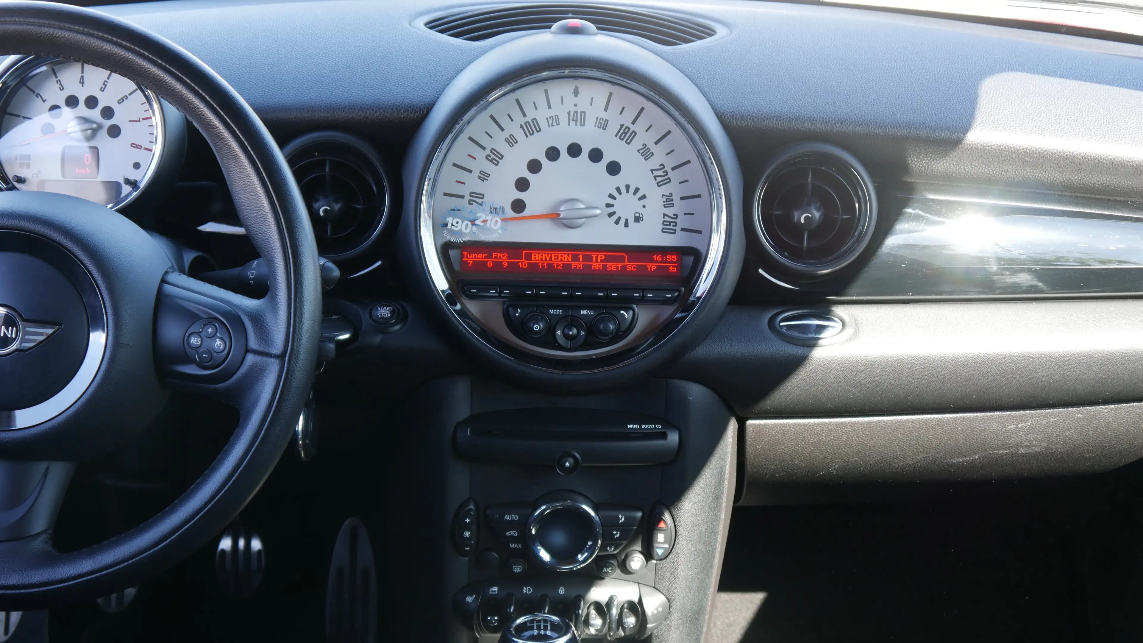 MINI Cooper S Clubman BI-Xenon Einparkhilfe Sitzheizung Klima Tempomat — photo 9